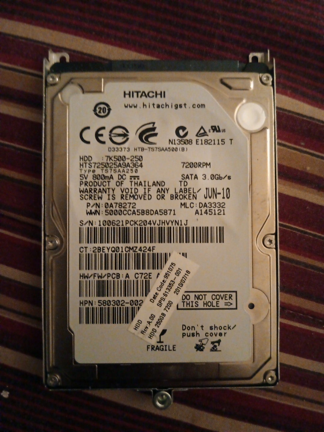 Hitachi (HTS725025A9A364)