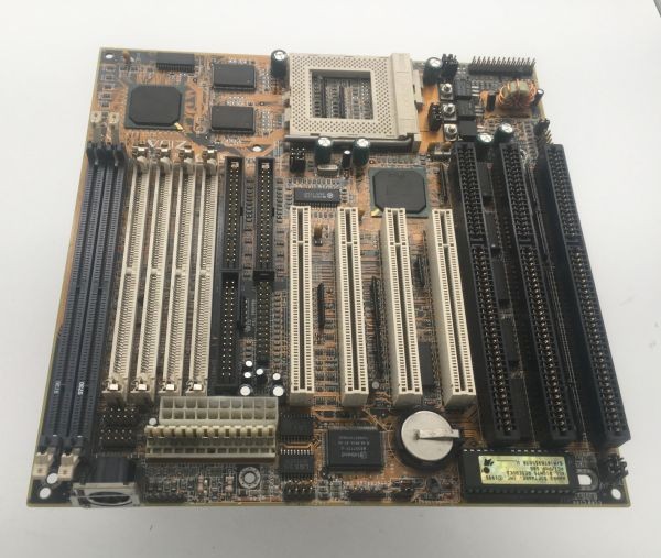 Zida at socket 7 mb, 3x isa, 4x pci, ver 1.11, 256mb ram, intel 430tx (pciset t