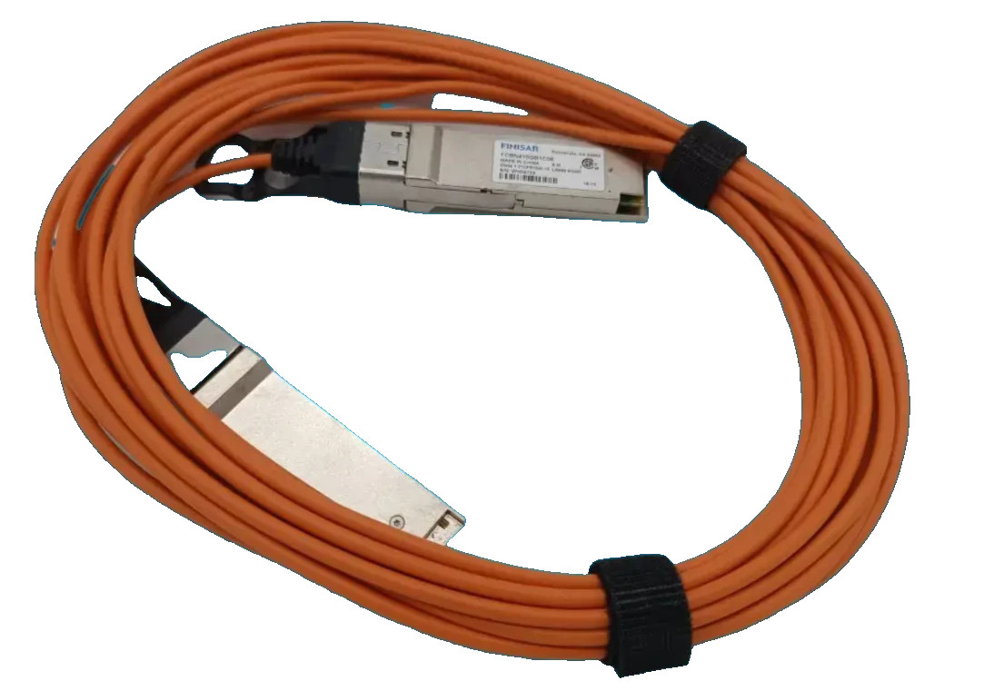 Finisar FCBN410QB1C06 40Gb, 6м