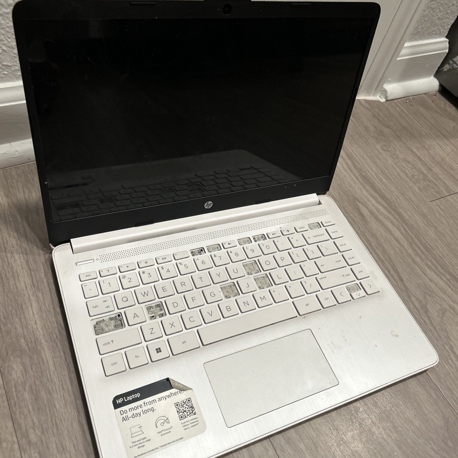 HP 14-DQ0032DX 14-inch Laptop Intel Celeron N4020, 64GB eMMC, 4GB RAM, White