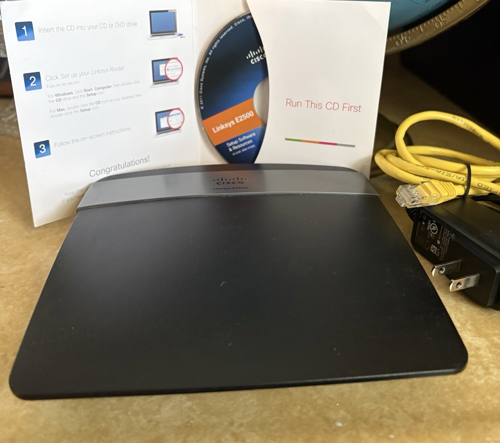 Linksys E2500 300 Mbps 4-Port 10/100 Wireless N Router