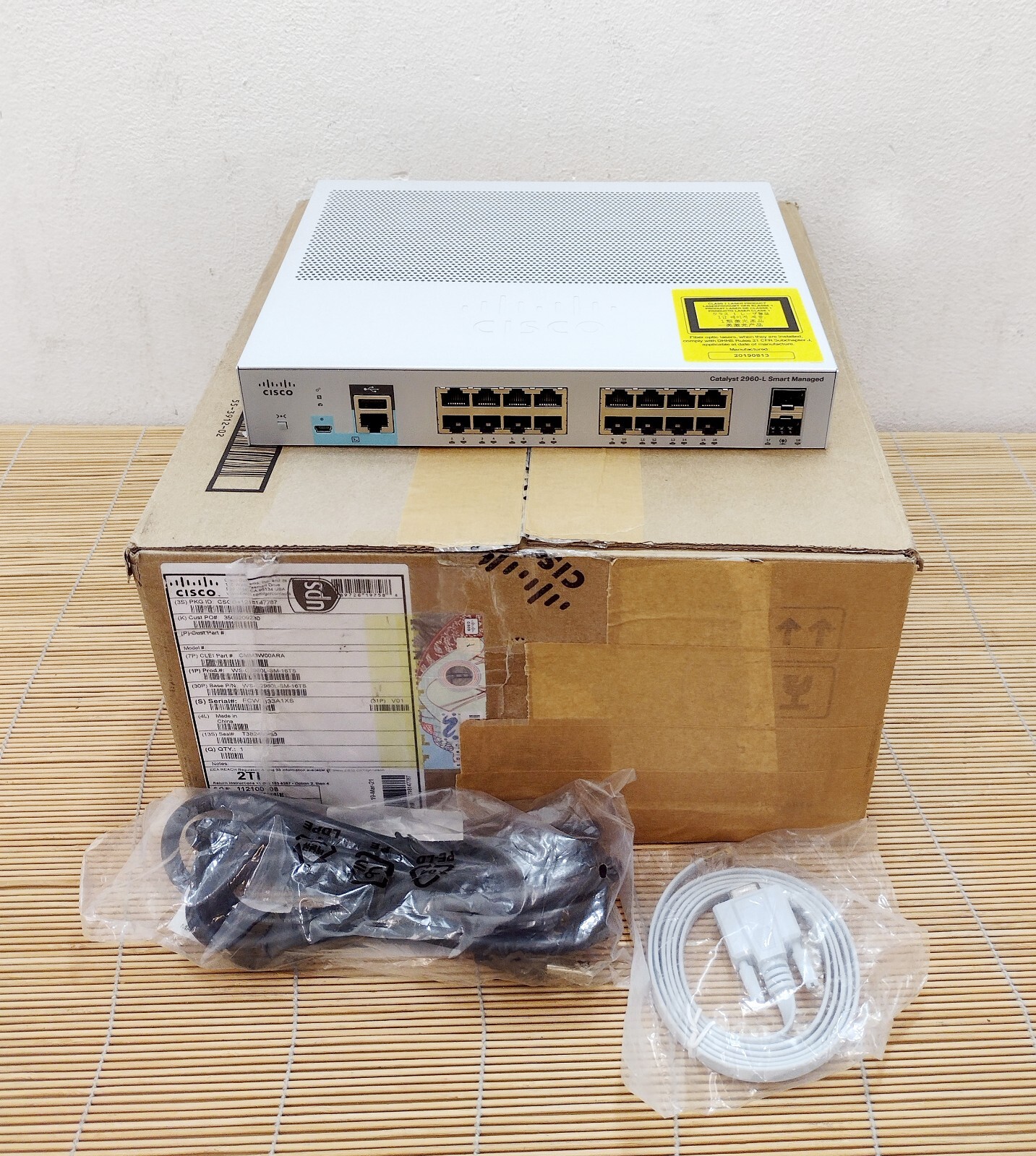 New Cisco WS-C2960L-SM-16TS 16 10/100/1000 Ethernet 2 x 1G SFP Switch New Open B