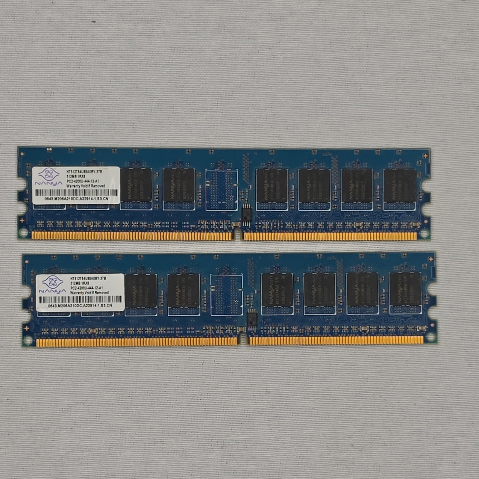Nanya 1GB (2x512MB) DDR2 SDRAM DIMM PC2-4200U 240-Pin Unbuffered