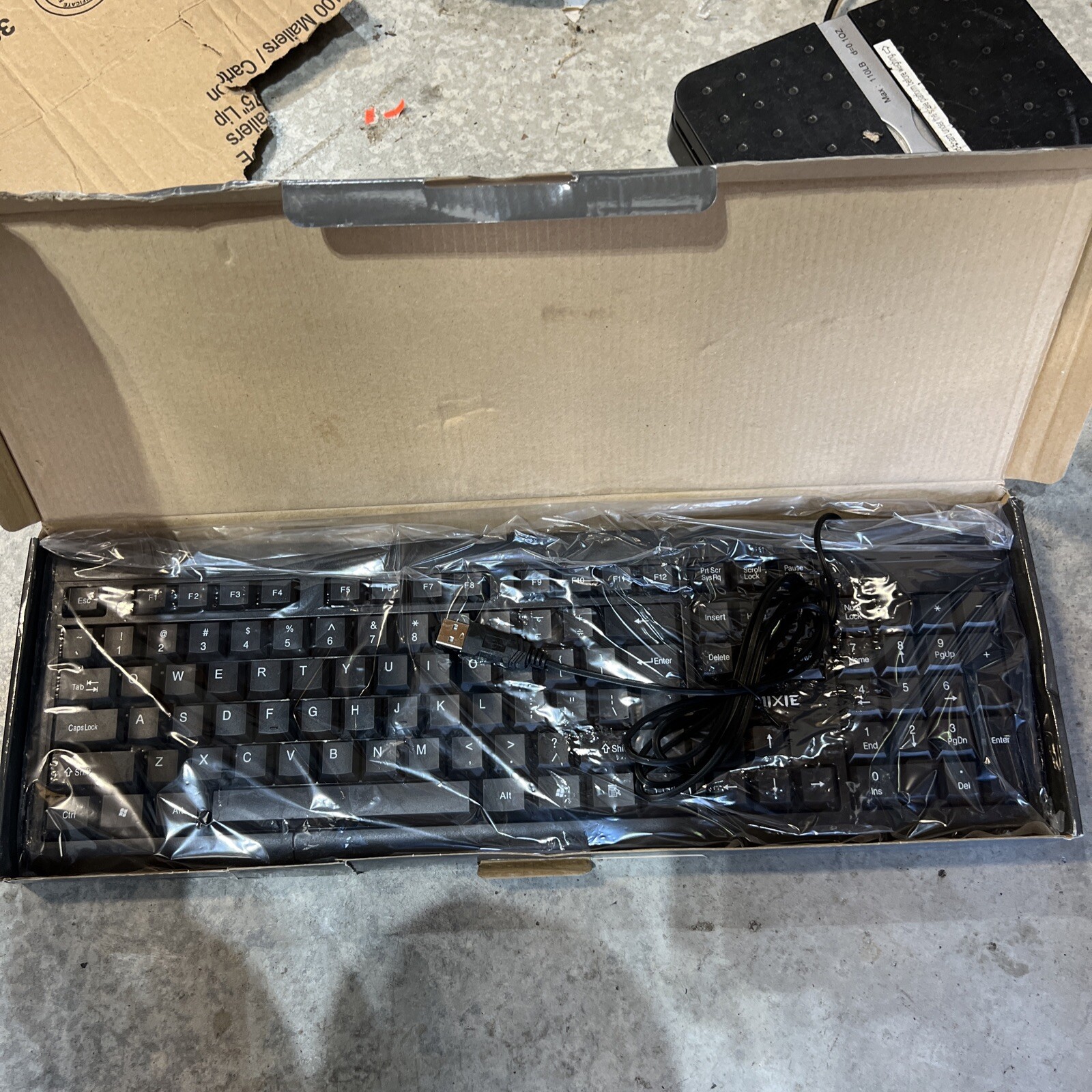 Mixie X7A Wired USB Keyboard - Open Box
