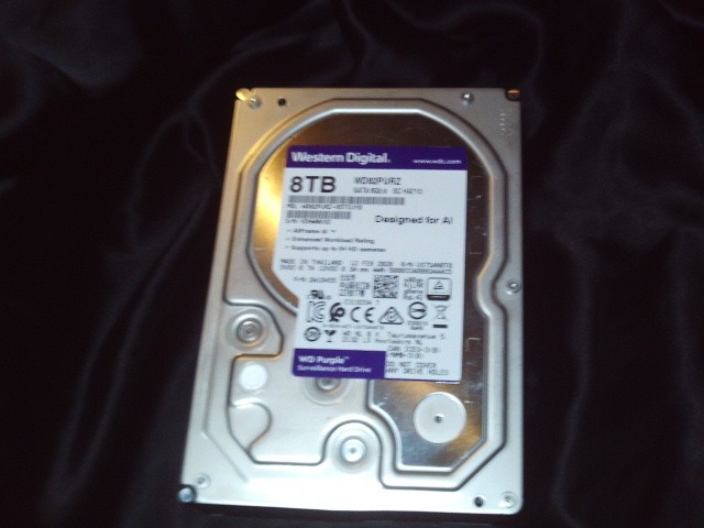 8TB WESTERN DIGITAL WD PURPLE 3.5" SATA Hard Drive: WD82PURZ
