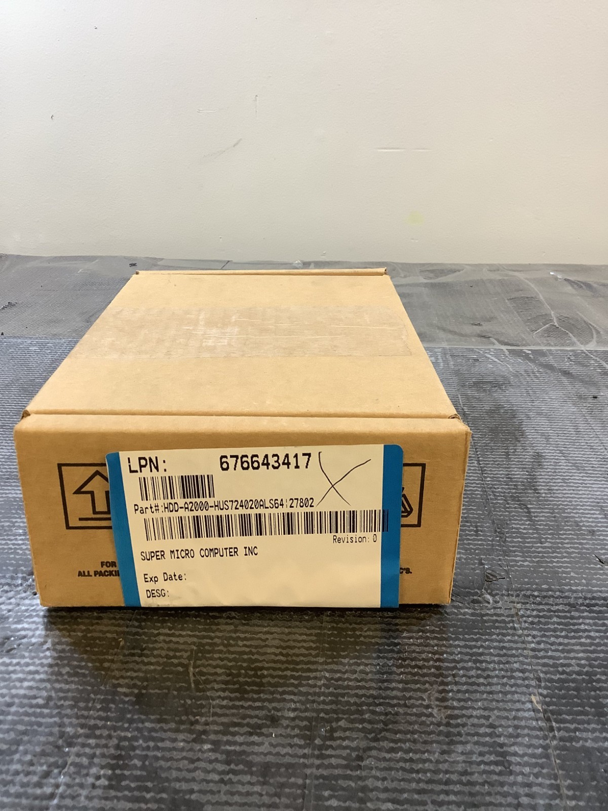 Supermicro HDD-A2000-HUS724020ALS64 2T 3.5" 7200RPM 64MB HDD Hard Drive X5C