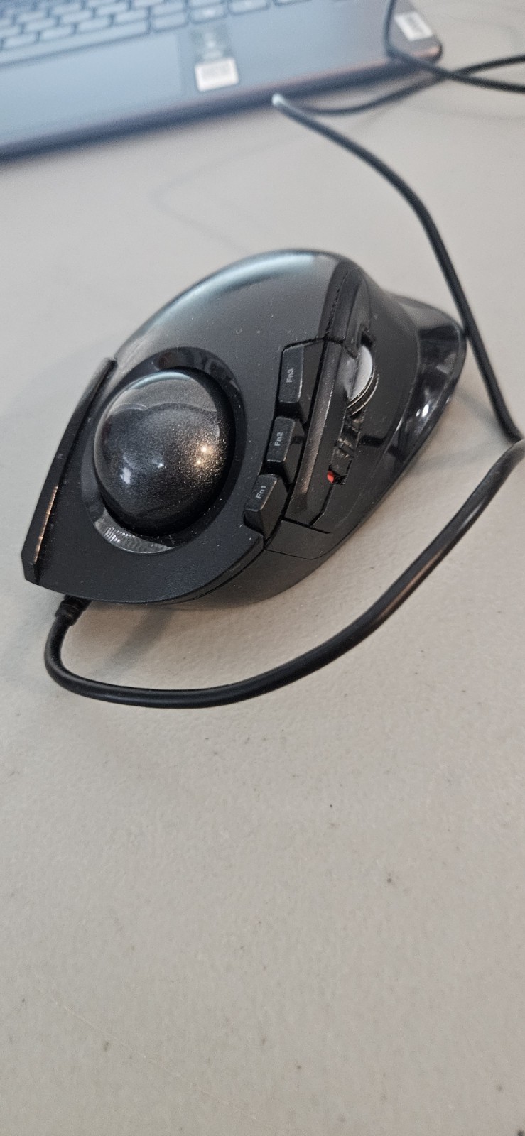Elecom Deft USB Ergonomic Optical Trackball 8 Button Scroll Wheel Mouse M-DT2UR