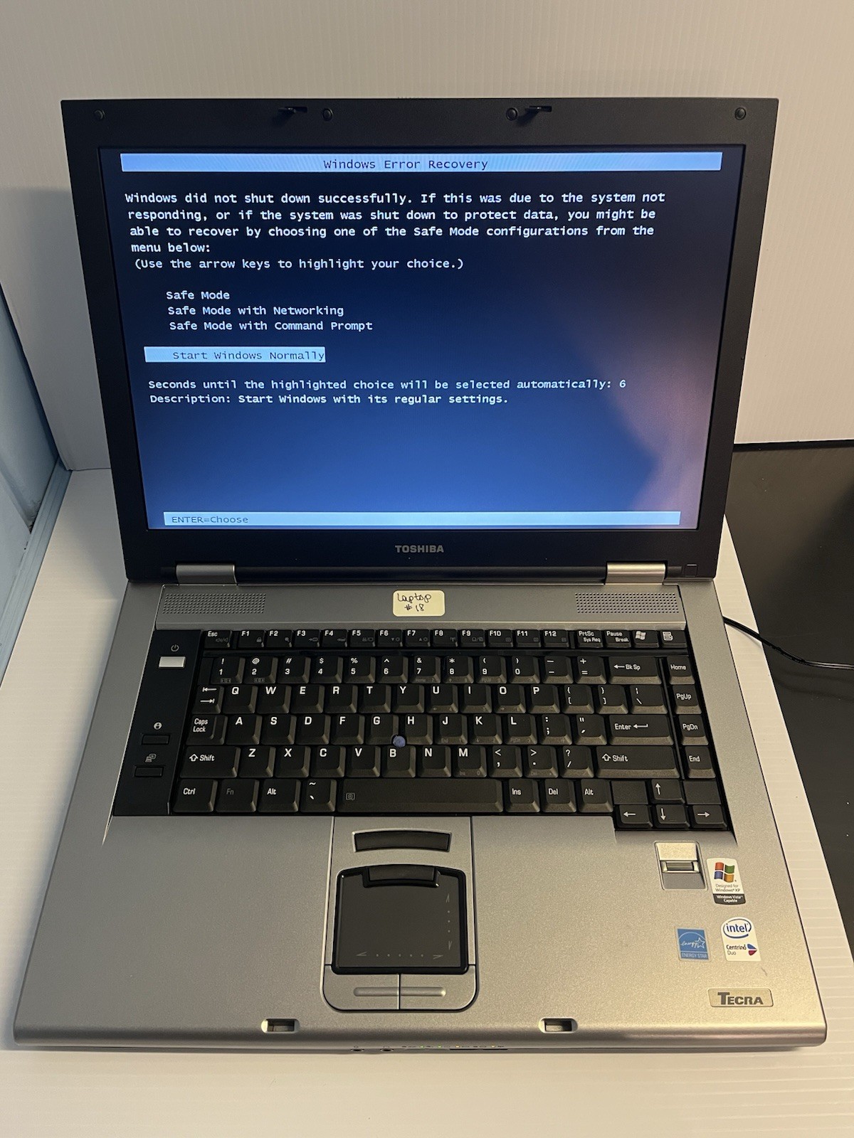 Toshiba Tecra A8-EZ8312 Vintage Windows XP Laptop 1GB RAM Boots Working