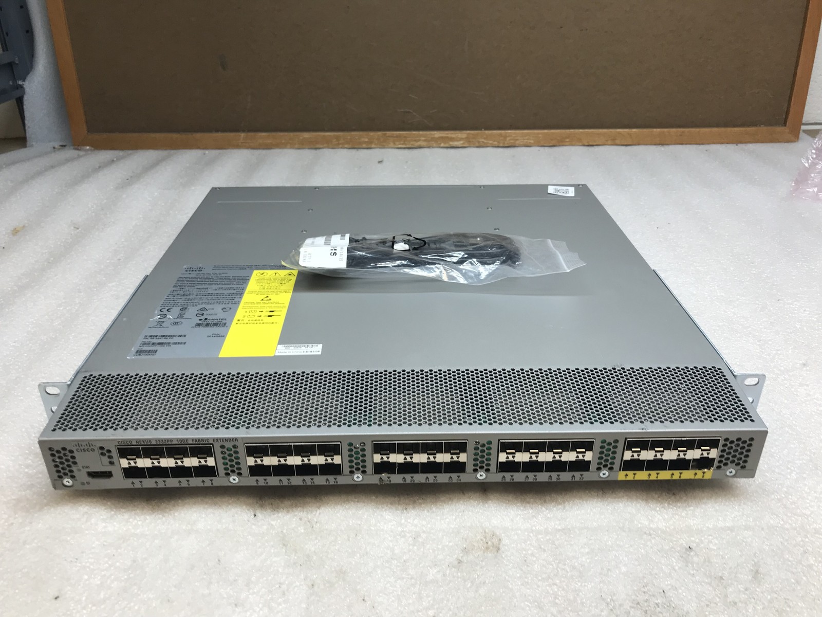 Cisco Nexus 2232PP N2K-C2232PP-10GE V04 32-Port 1/10Gb SFP+ FEX 2x PSU