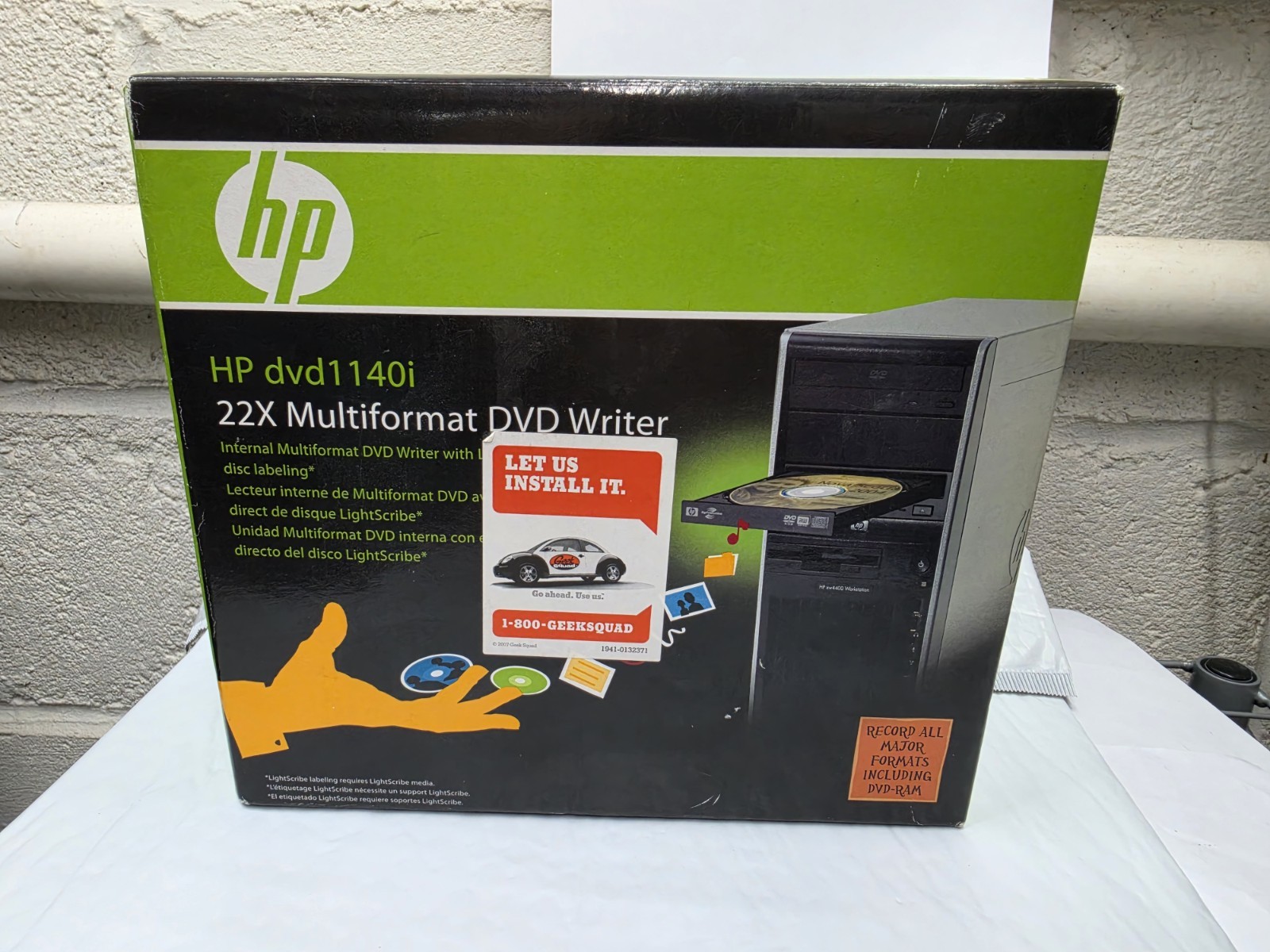 New HP DVD1140i-H01 8 CD/DVD-RW LightScribe Multiformat DVD Drive NEW Sealed Box