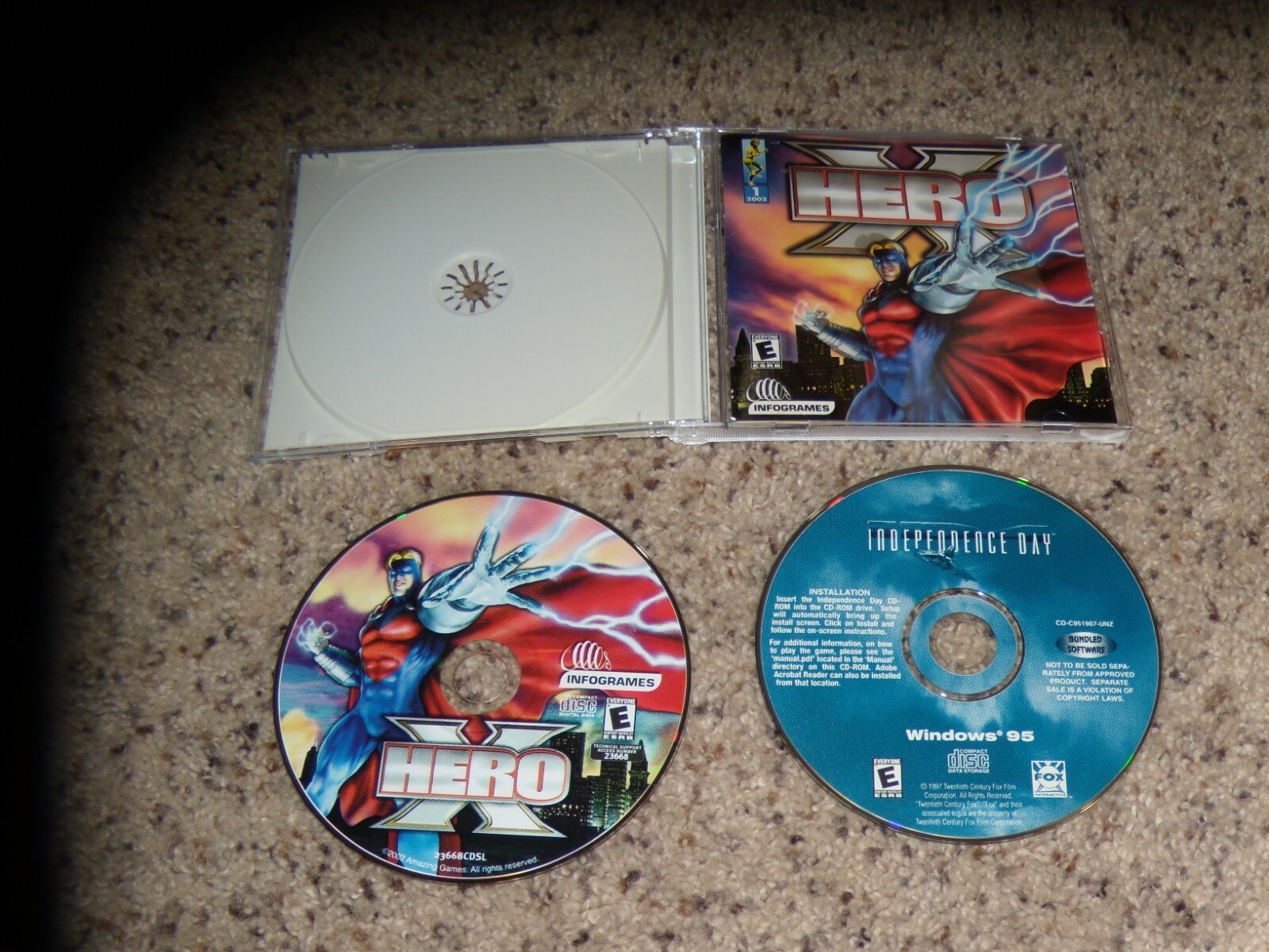2 PC Games: Hero X and Independence Day 