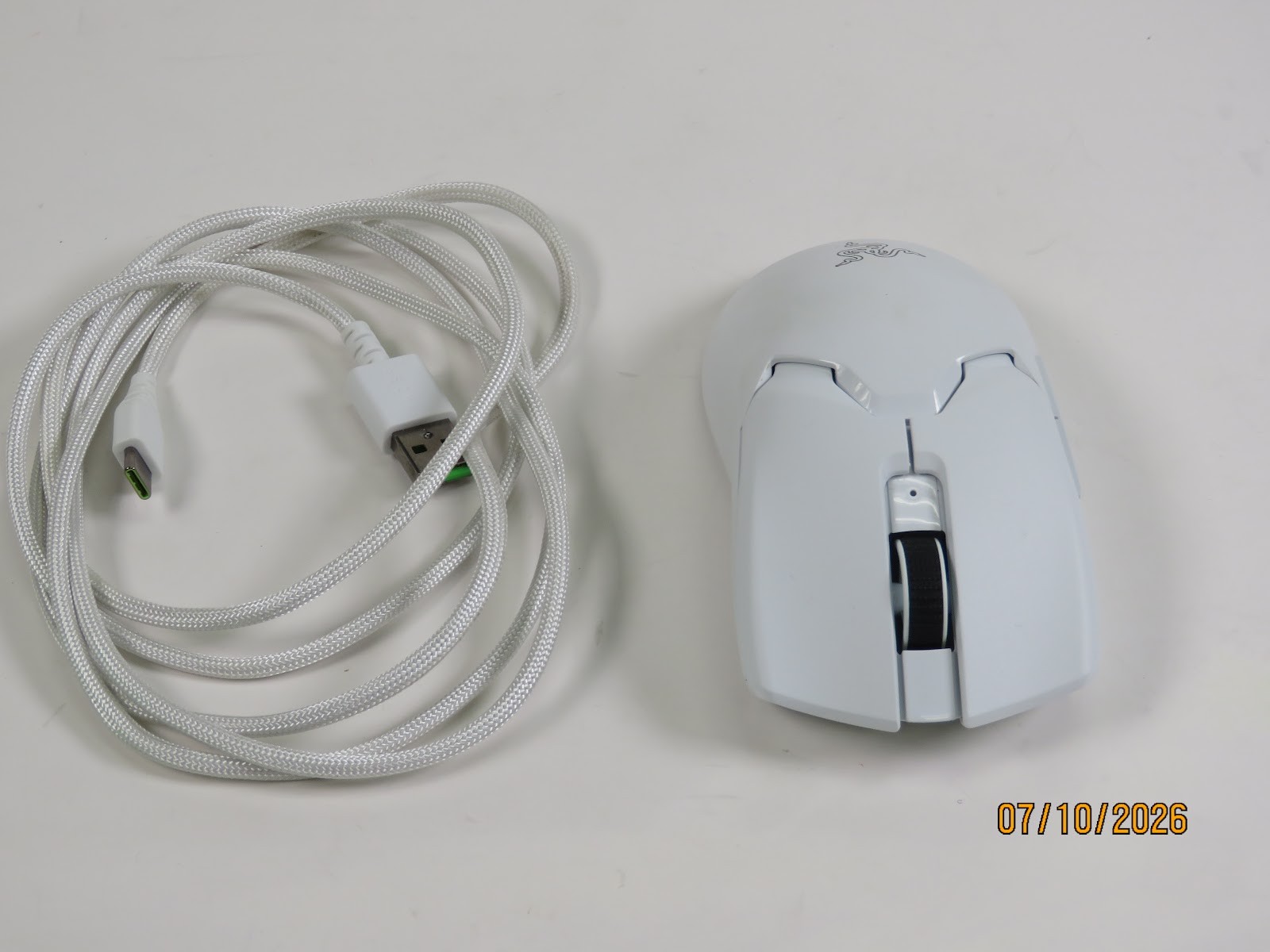Razer Viper V2 Pro Wireless Gaming Mouse White - No Dongle - AC123