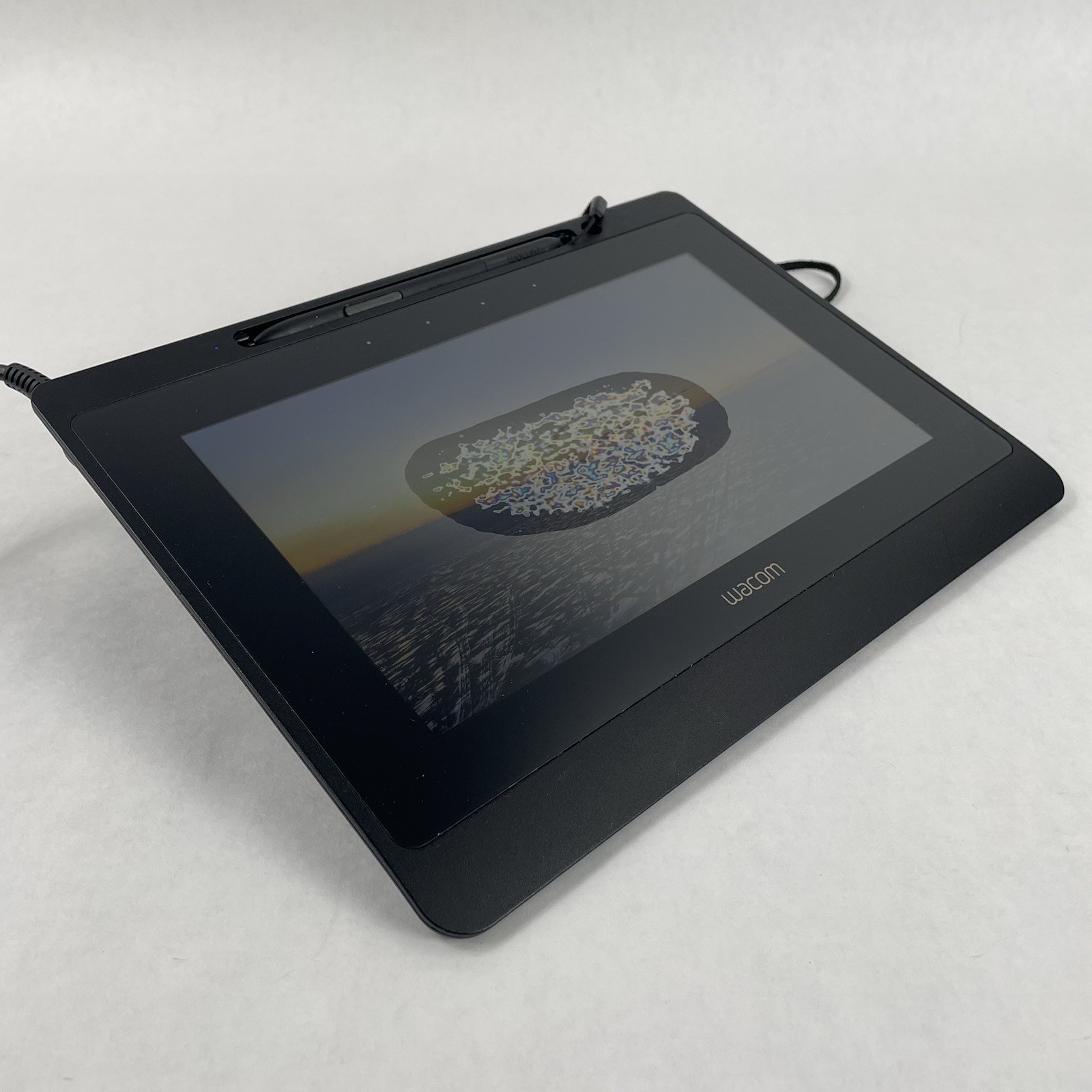Wacom DTU-1141B 10.1" FHD Drawing Tablet - Damaged Screen / No Cord Cover