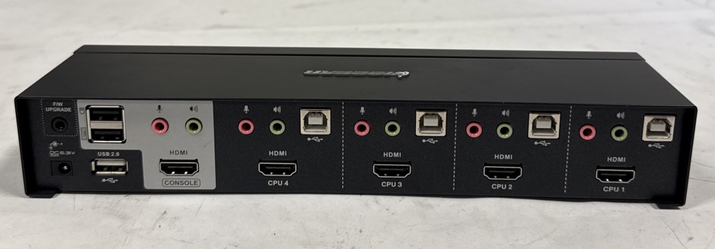 IOGEAR KVM MiniView 4-Port HDMI Multimedia Switch with Audio GCS1794. No Cables
