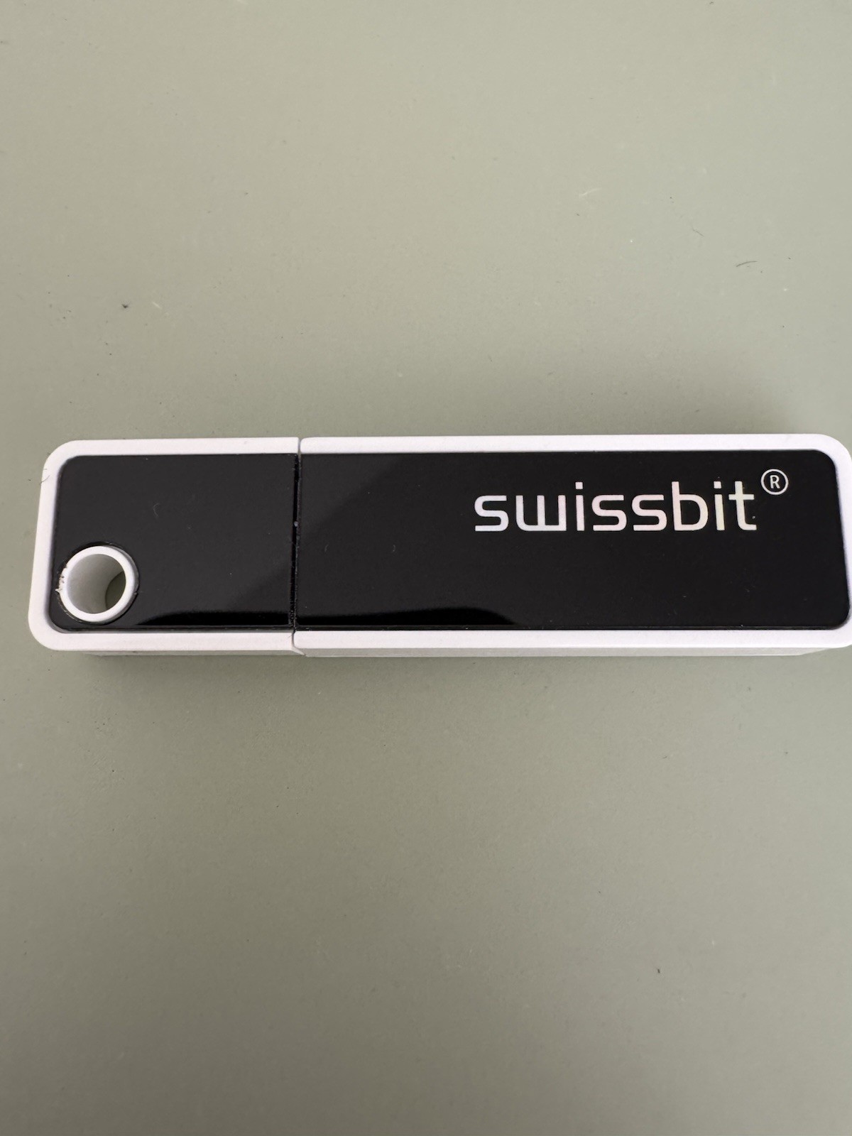 Swissbit 16GB Industrial USB Stick SFU3016GE1AE2TO-I-GS-1A1-STD