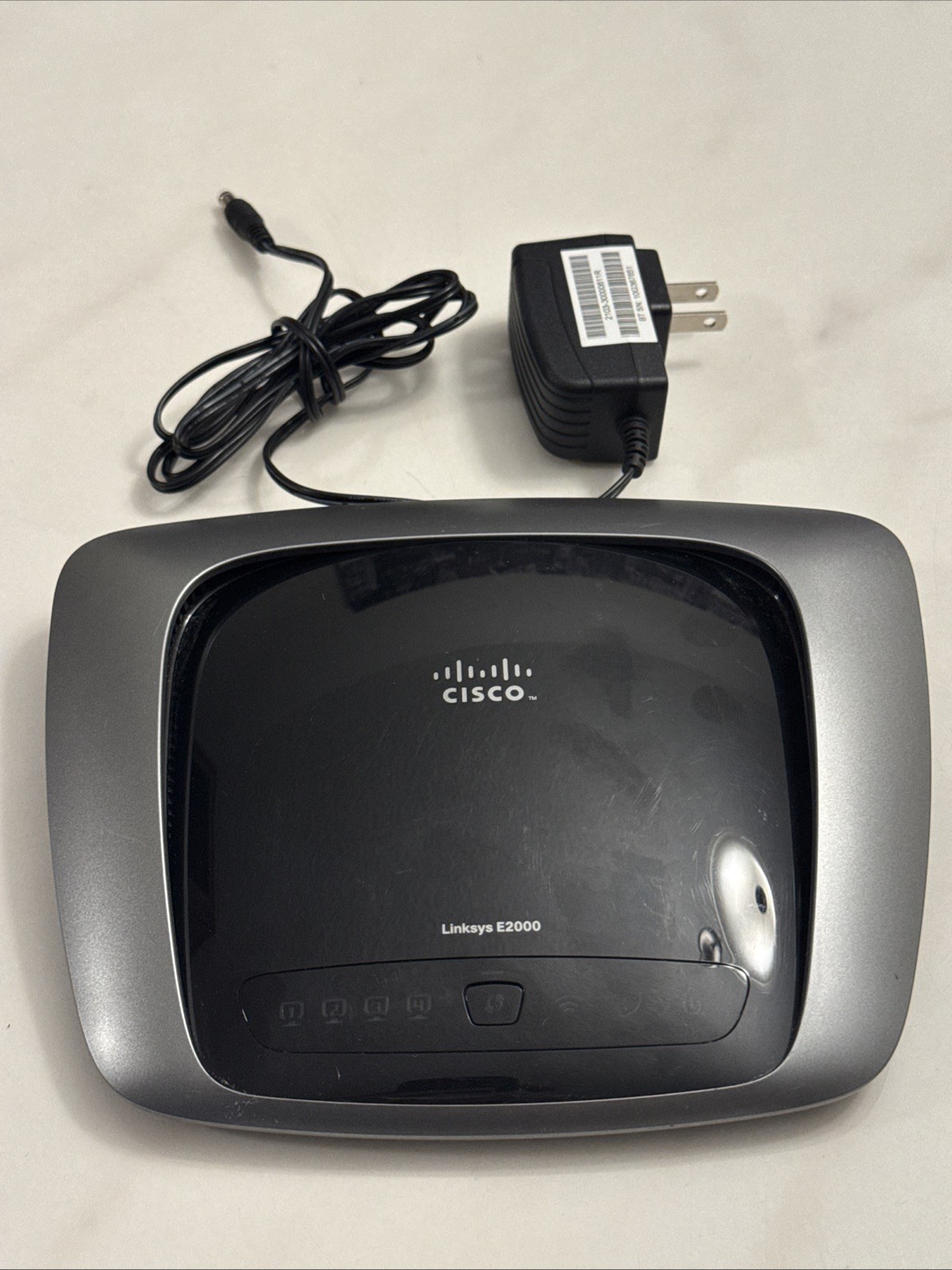 Cisco Linksys E2000 Dual-Band Advanced Wireless-N Router, Black & Gray