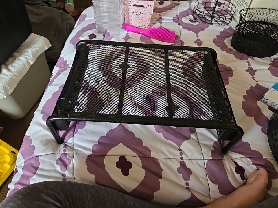 Black Metal Mesh Laptop Desk Holder B64