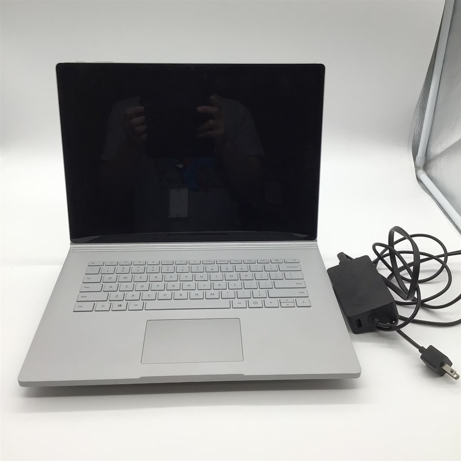 Microsoft Surface Book 3 15" 1899 i7-1065G7 1.30GHz/32GB/2TB SSD W11P *See Desc*