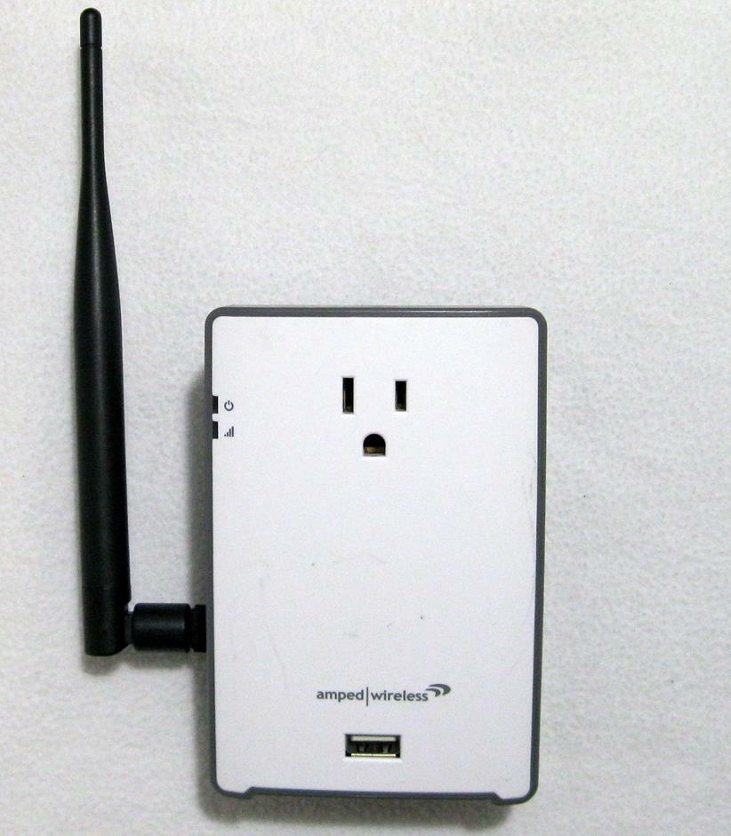 Amped Wireless REC22PG High Power AC1200 Plug-In Wi-Fi Range Extender  VERY GOOD