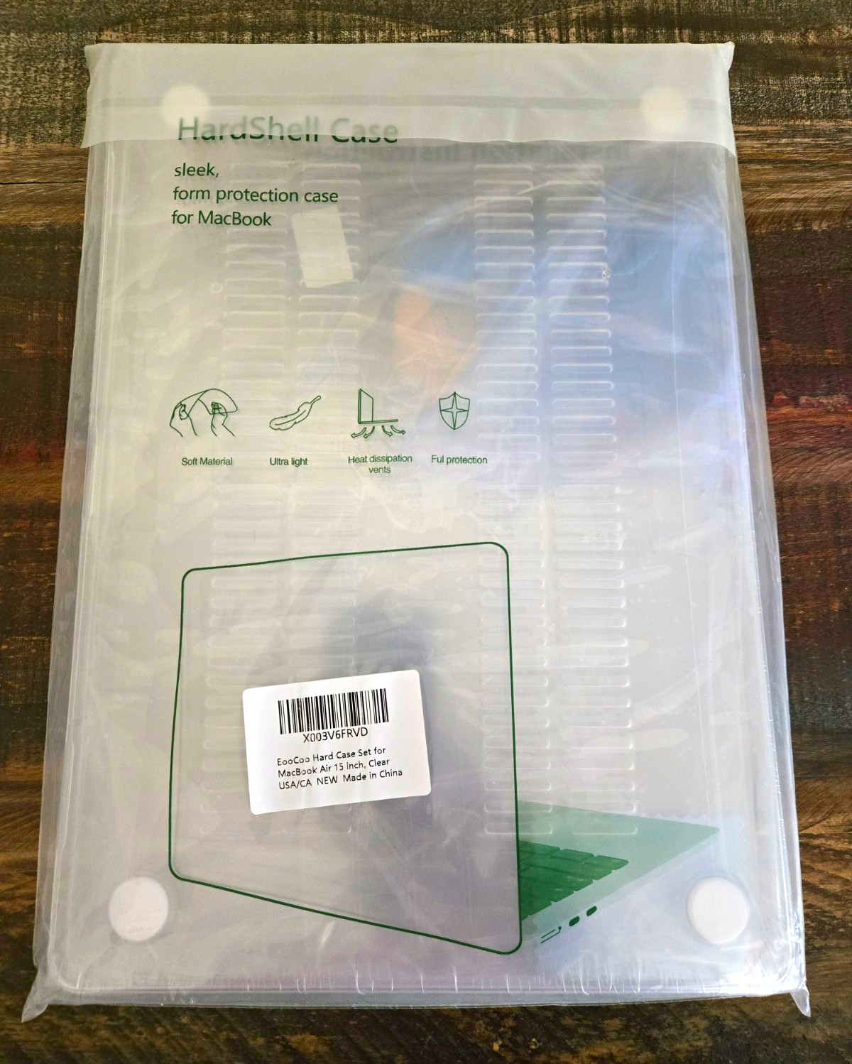 EooCoo Clear Hard Plastic Case for MacBook Air 15in Anti-Slip Rubber Feet