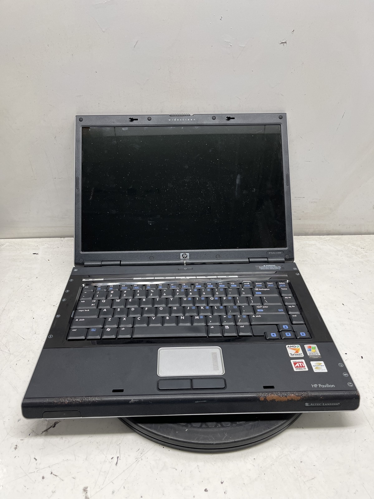 HP Pavillion dv5000 DV5115NR AMD Turion 64 1.8GHz 1.28GB NO HDD