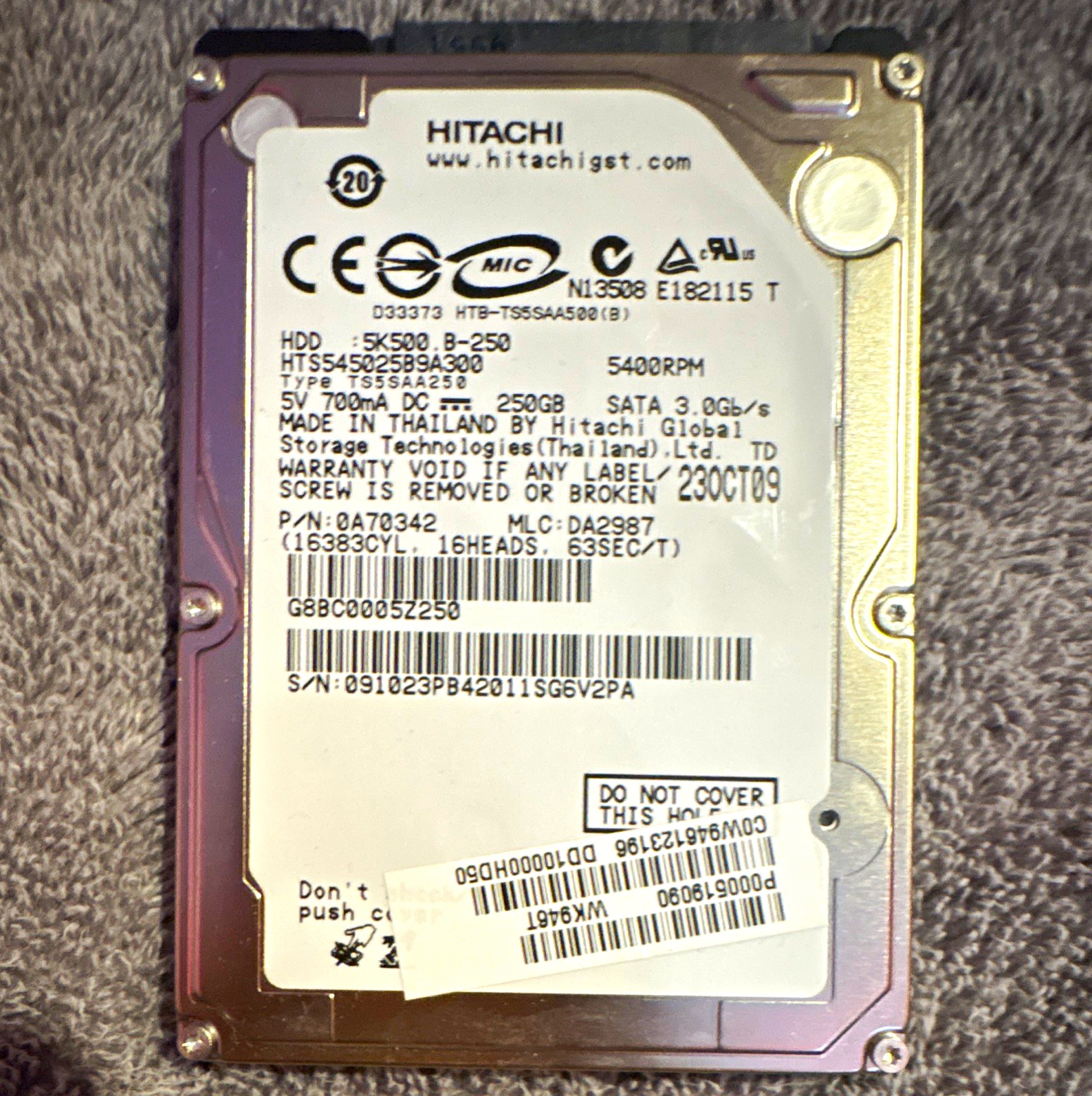 Hitachi Travelstar HTS545025B9SA00 250GB 2.5" SATA 5400RPM 8MB HDD