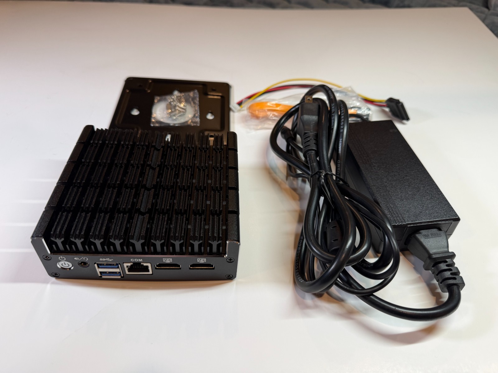 Protectli Vault FW4B pfSense Firewall J3160 8GB RAM 128GB mSATA SSD Tested