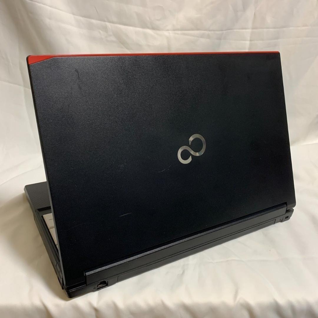 Fujitsu LIFEBOOK A577/S 15.6" FHD Core i5-7300U 16GB RAM 512GB SSD Win11 Pro