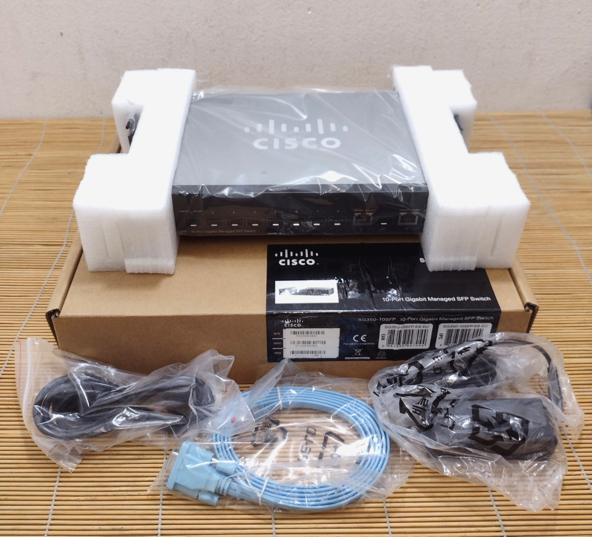 New Cisco SG350-10SFP-K9-UK 10-Port Gigabit Managed SFP Switch New Open Box