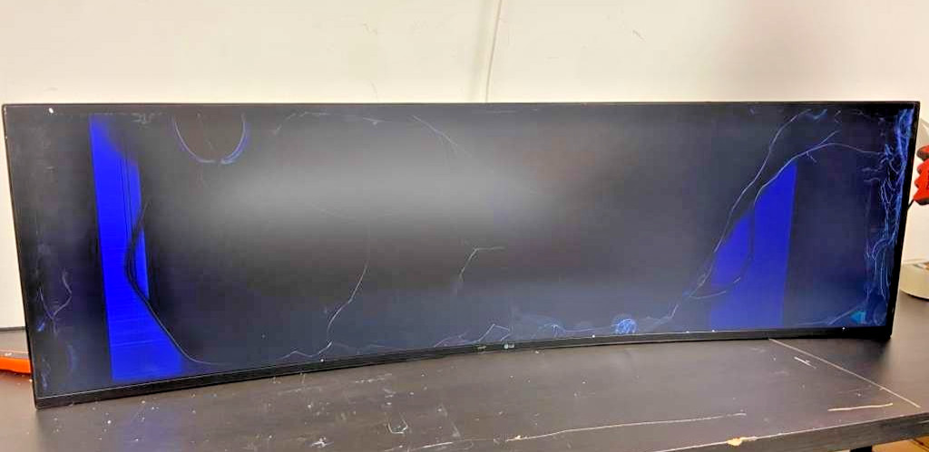 LG 49WL95C-WY UltraWide Monitor 49" DQHD 5120x1440 Curved CRACKED /MISSING STAND