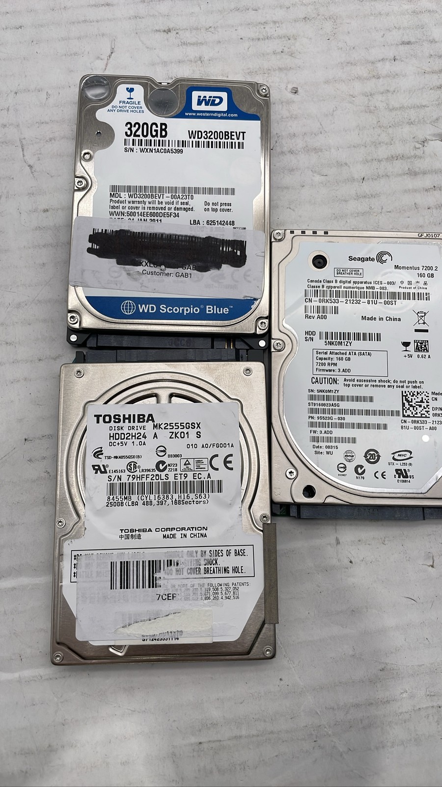 WD WD3200BEVT Toshiba MK2555GSX Seagate ST9160823ASG 2.5 SATA HDD Lot Of 3