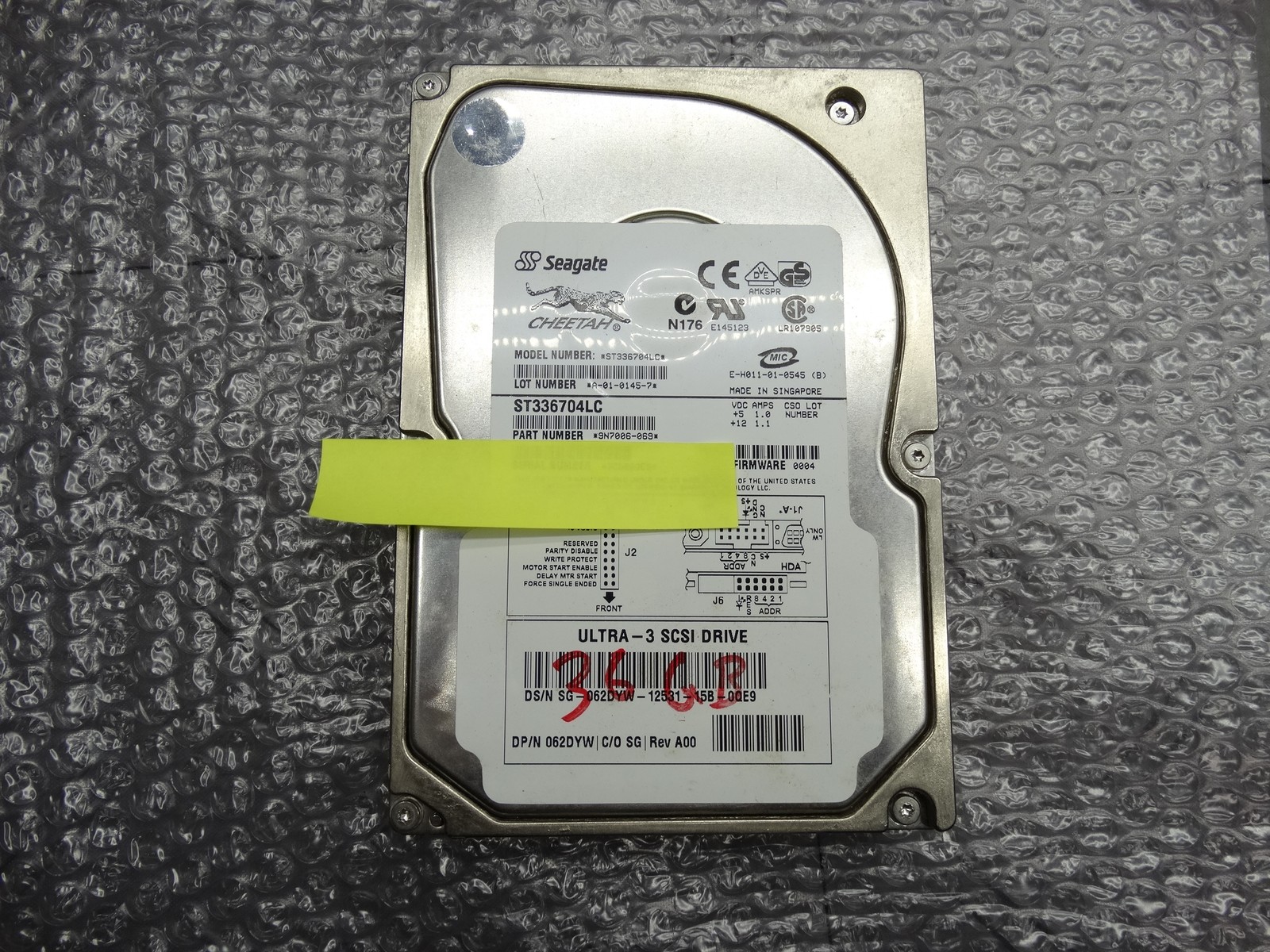ST336704LC Seagate Cheetah 36GB 10K SCSI 80-Pin Hard Drive