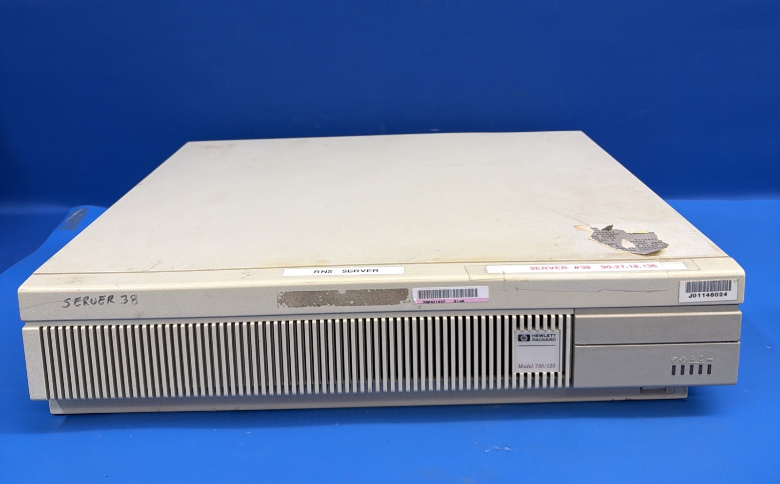 HP 9000 Series 700 Model 735/125 PA-RISC Vintage UNIX Workstation – Parts/Repair
