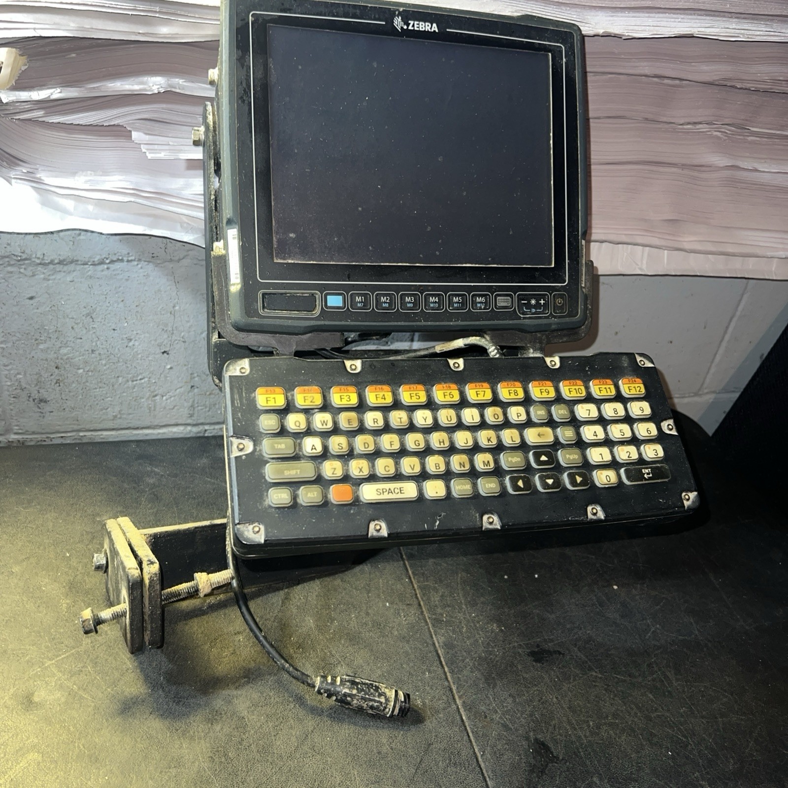 ZEBRA VC80 VC8010SSBB31CBAAXX Vehicle Mount Computer & Keyboard & Bracket