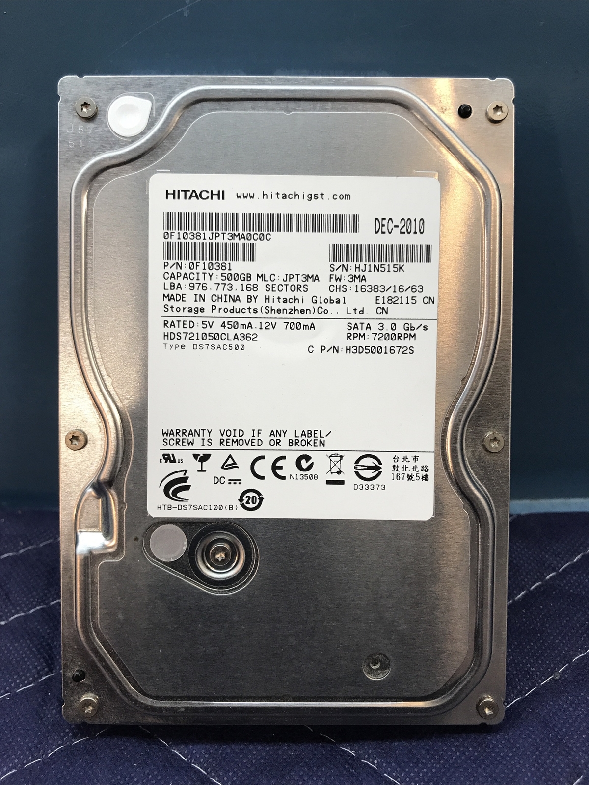 Hitachi HDS721050CLA362 500 GB 3.5 in SATA II Desktop Hard Drive