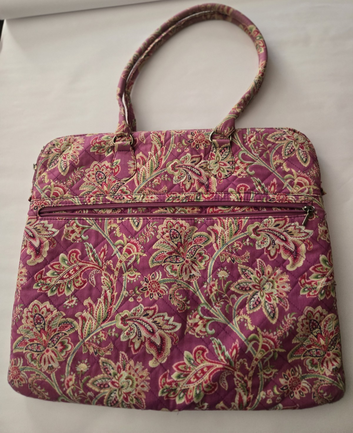 Vera Bradley Pink/Purple Paisley Soft Padded Laptop Case Bag Handles - Pre-owned