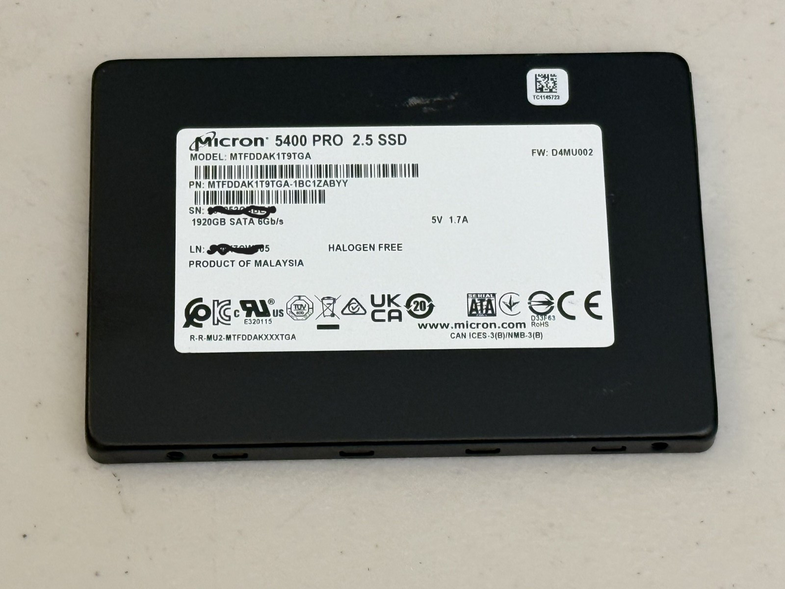 Micron 5400 Pro 2.5 SSD MTFDDAK1T9TGA 1.92TB SATA 8Gb/e Solid State Drive