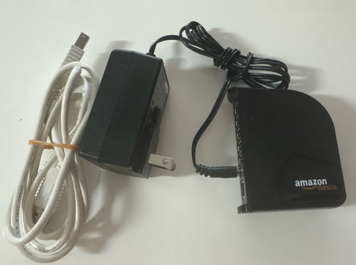 Amazon Basics 7 Port USB 2.0 Hub Tower with 5V/4A Power Adapter - 
