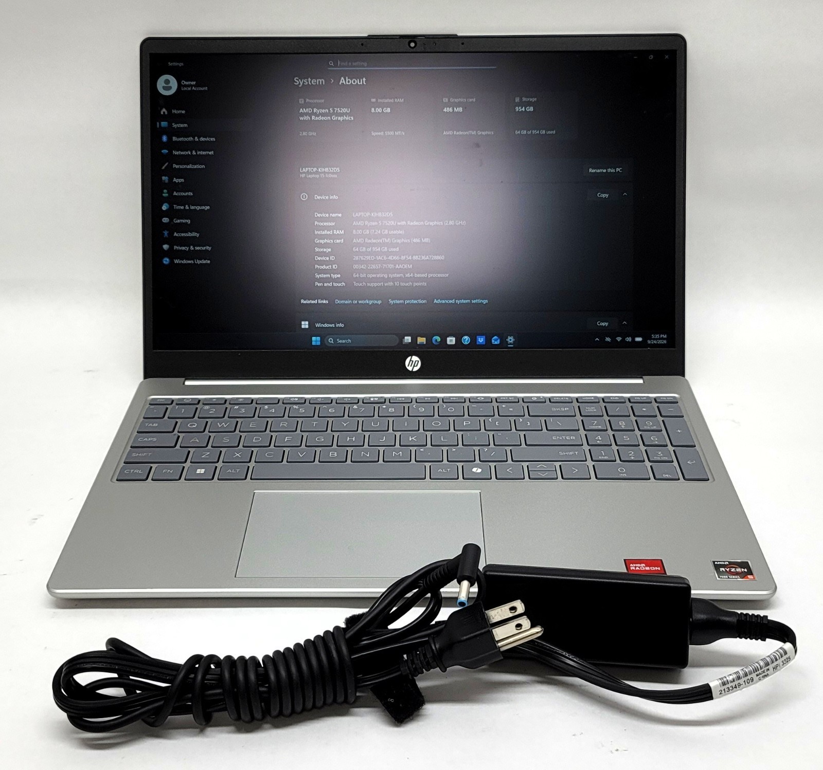 HP 15-fc0025wm 15.6" Touch Laptop / Ryzen 5 7520U / 8GB RAM / 1TB Storage - Silv