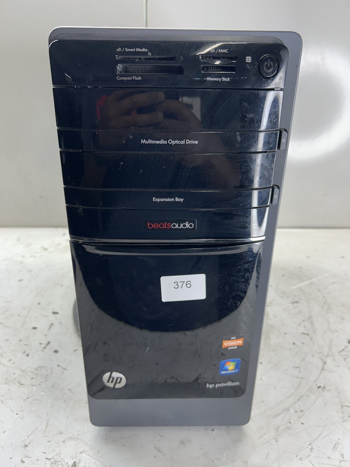 HP Pavilion p7-1174 AMD A8-3800 APU with Radeon 2400MHz 8GB NO HDD