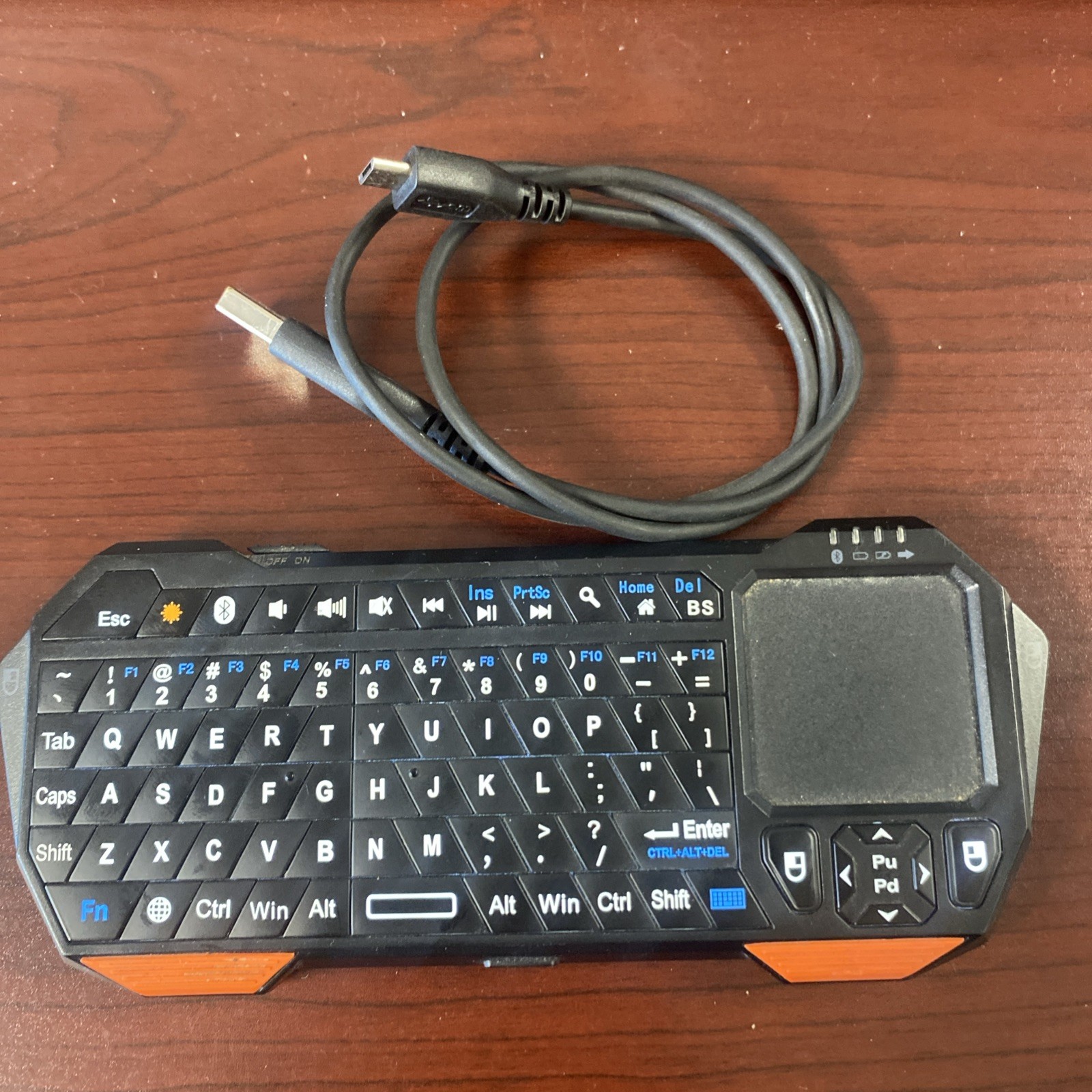 Fosmon 23022KB Mini Bluetooth Keyboard Touchpad Backlit Wireless Controller