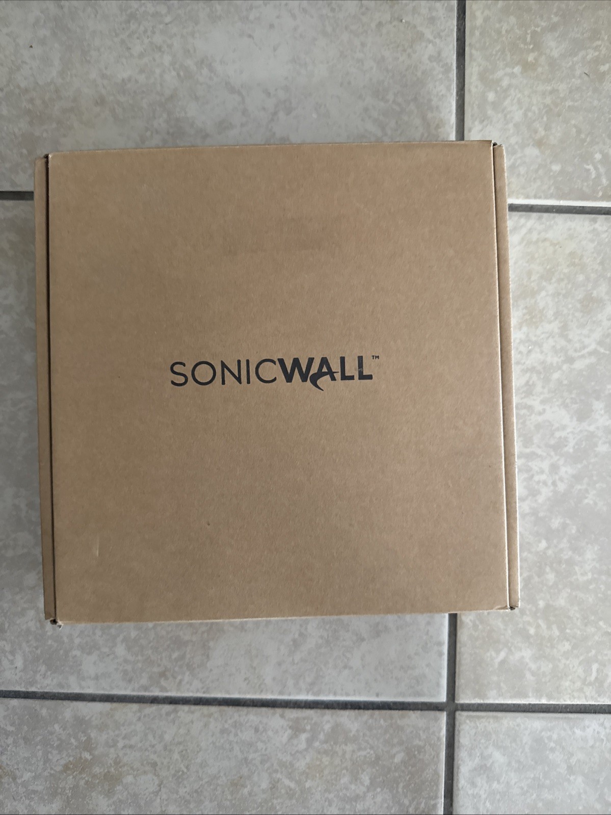 SonicWall SOHO 250W Advanced Edition 1 YR (02-SSC-1824) Open Box (L4)
