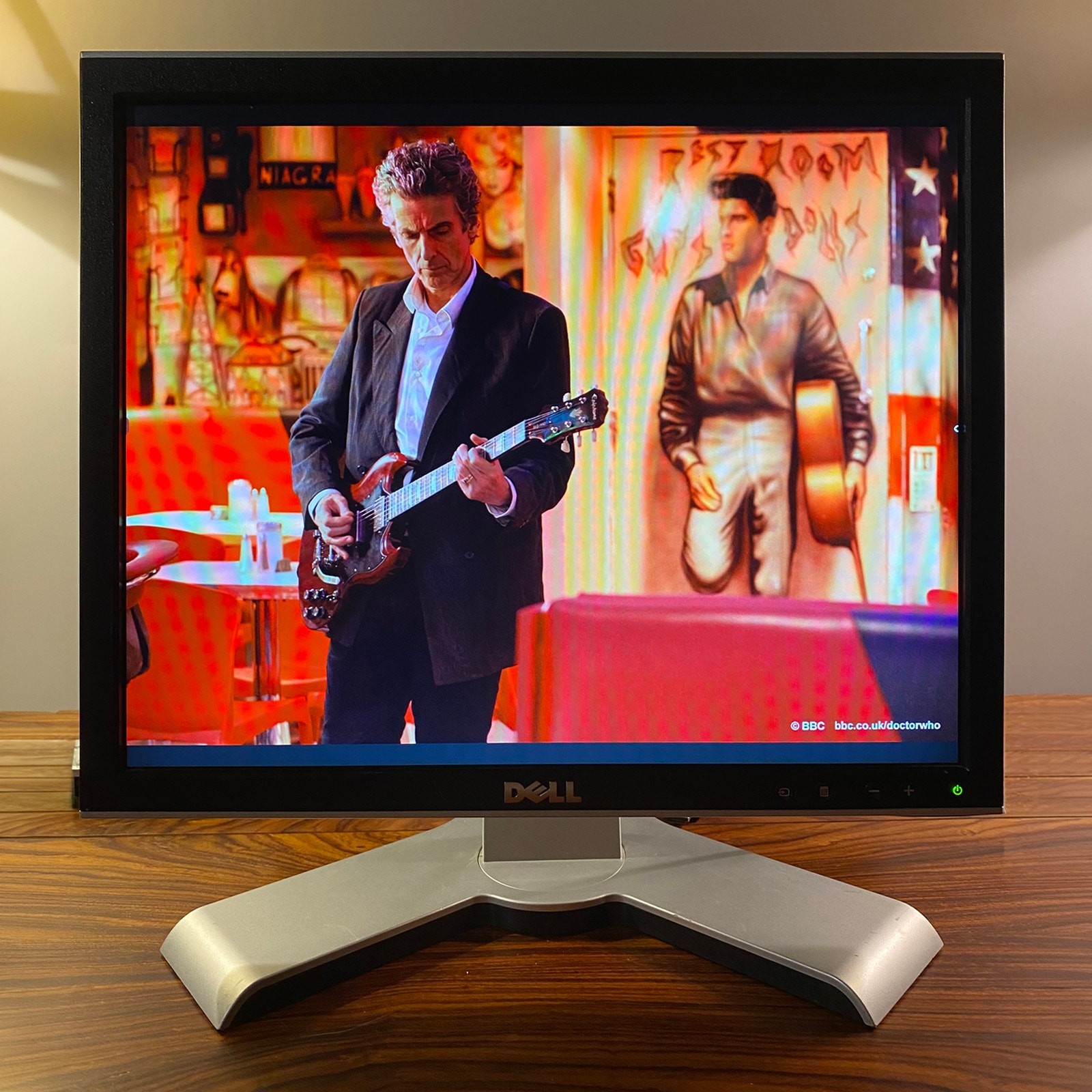 Dell UltraSharp 1708FPf 17" LCD Monitor 5:4 AR DVI VGA USB Tested Retro Gaming