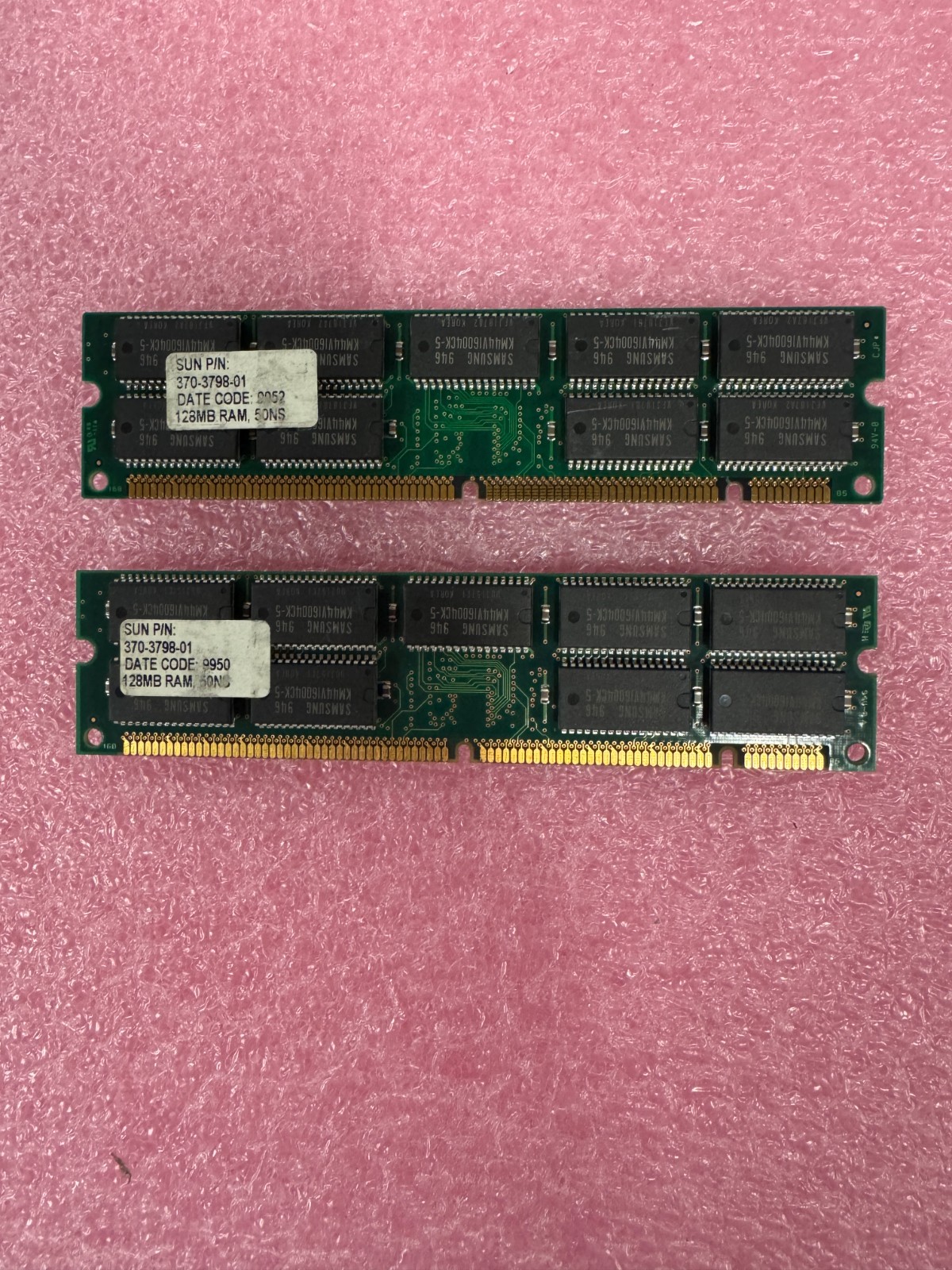 Sun X7038A 256MB Kit (2 of 370-3798 128MB) 3.3V ECC EDO Vintage RAM made in 1999
