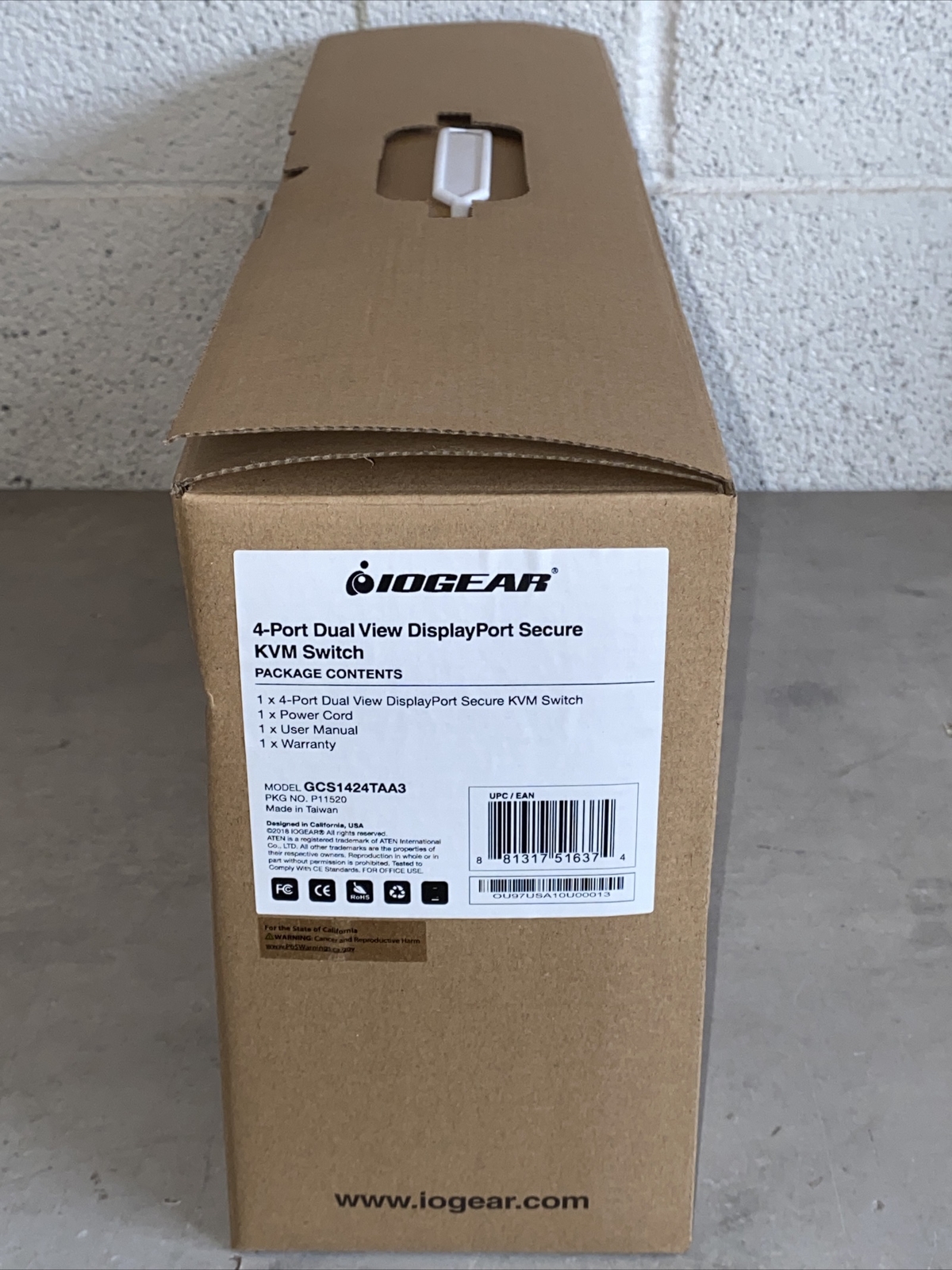 New - IOGEAR 4-Port Dual View Dual-Link DVI Secure  KVM Switch | GCS1422TAA3