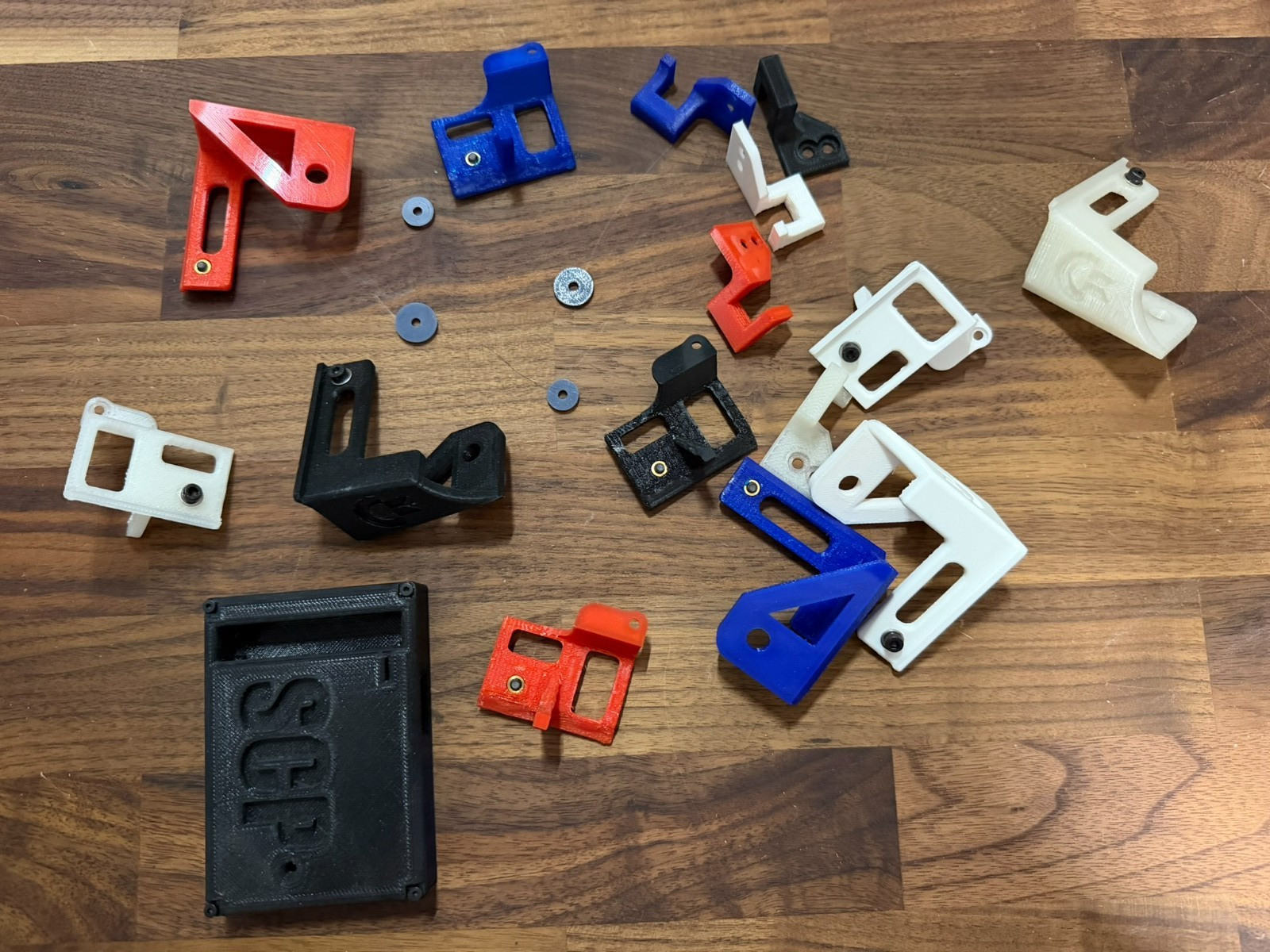 ** Lot of Commodore 3D Printed Mounting Brackets, SuperCard Pro Case