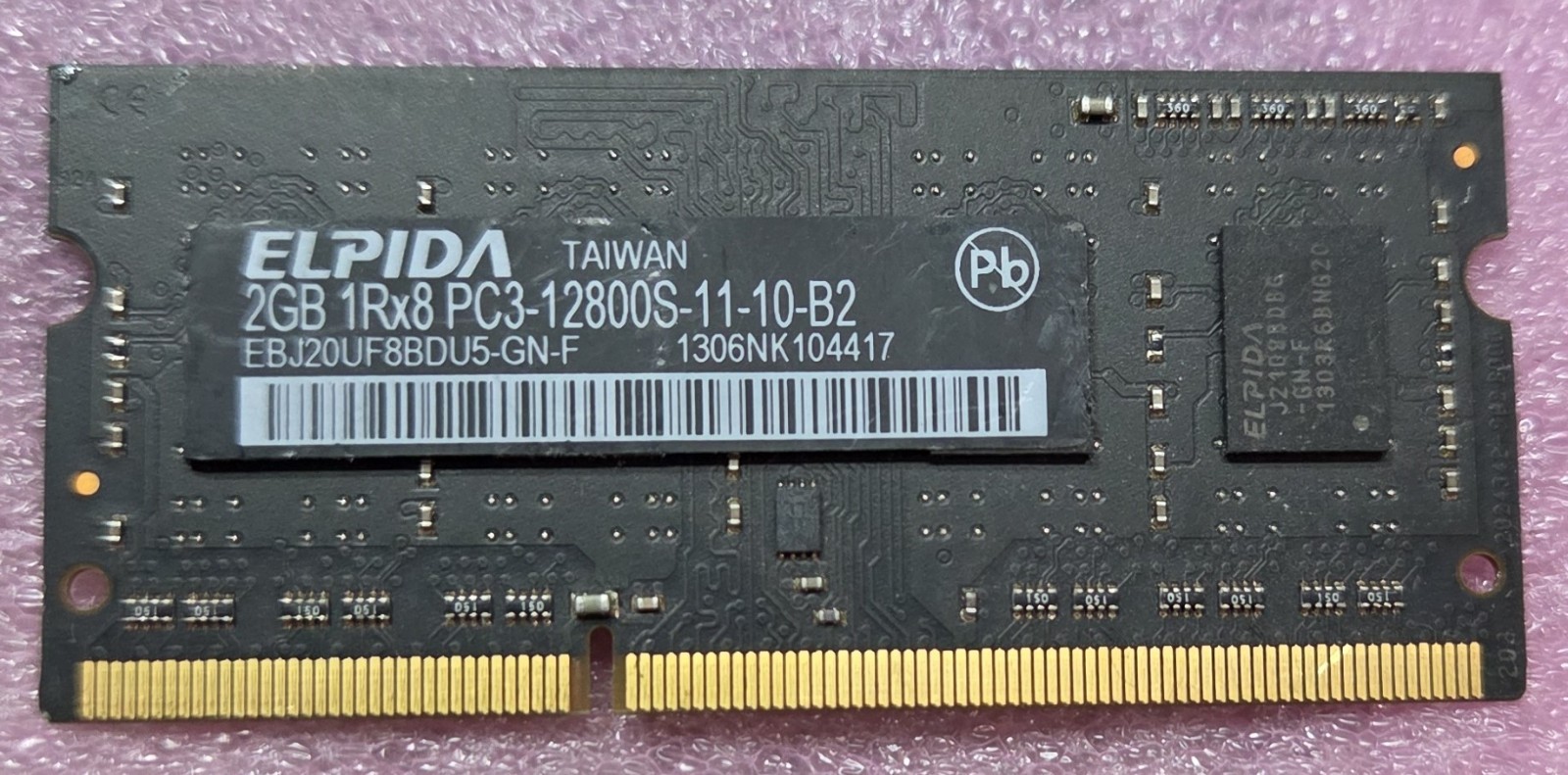 ELPIDA 2GB 1RX8 PC3-12800-11-10-B2 EBJ20UF8BDU5-GN-F