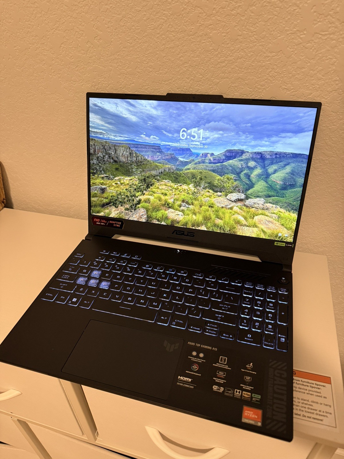 ASUS TUF Gaming A15 FA507XU 15.6" Ryzen 9 7940HS RTX 4050 16GB RAM 1TB SSD