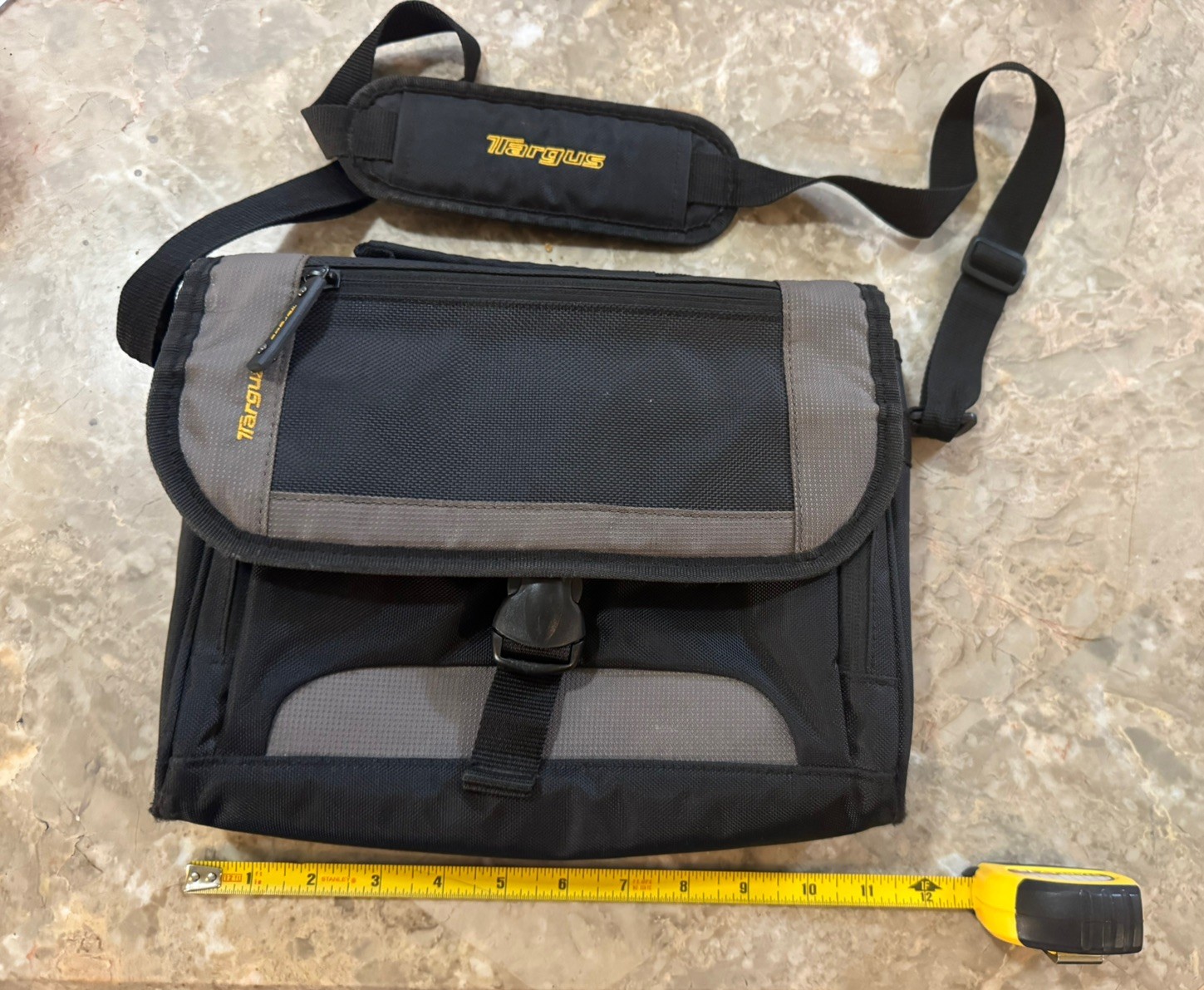 TARGUS CityGear Laptop Notebook Messenger Bag Computer Travel Work Student
