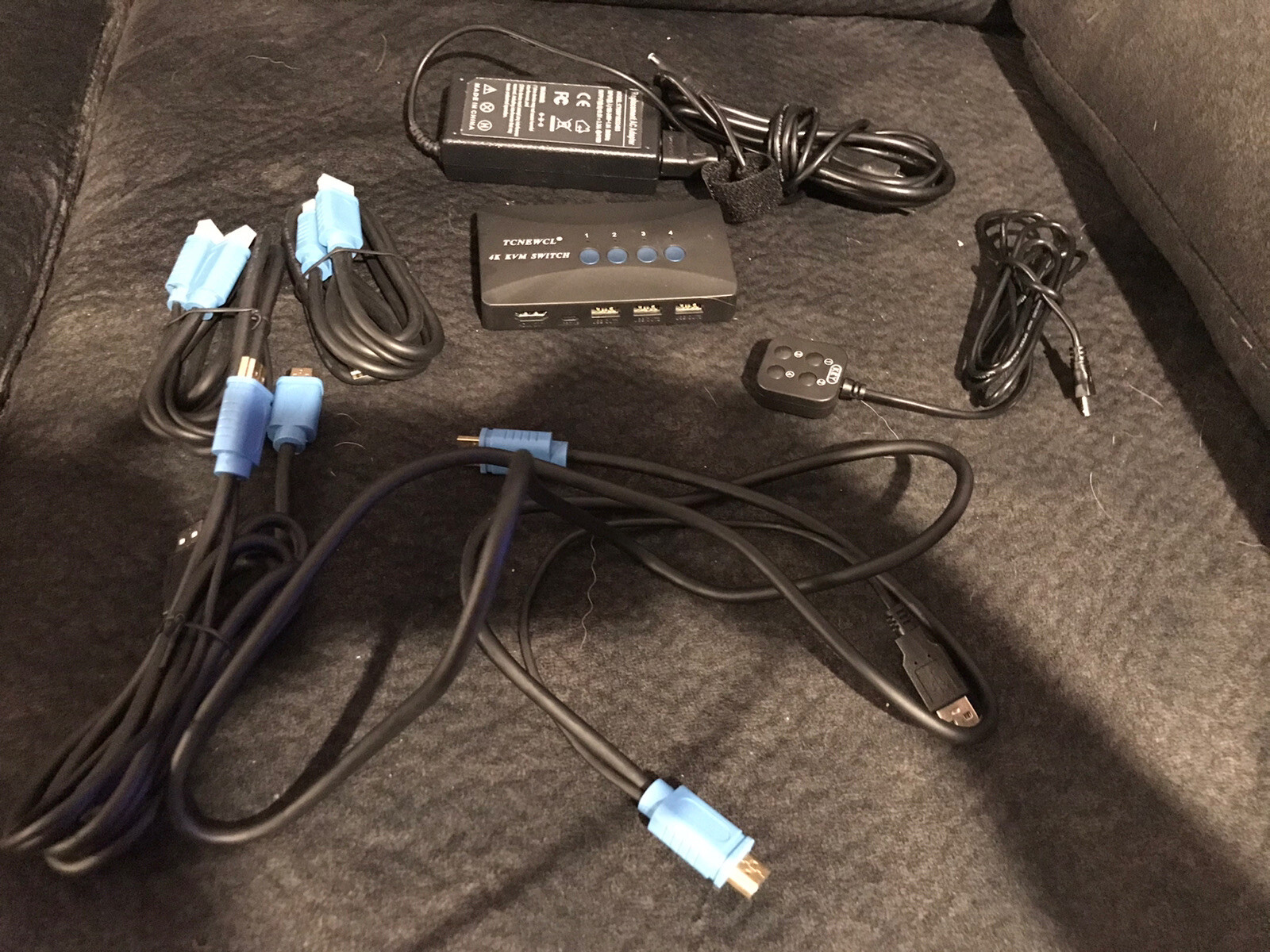 4 Port HDMI KVM Switch, 4k. Comes With 4 HDMI Wires. New Open Box.
